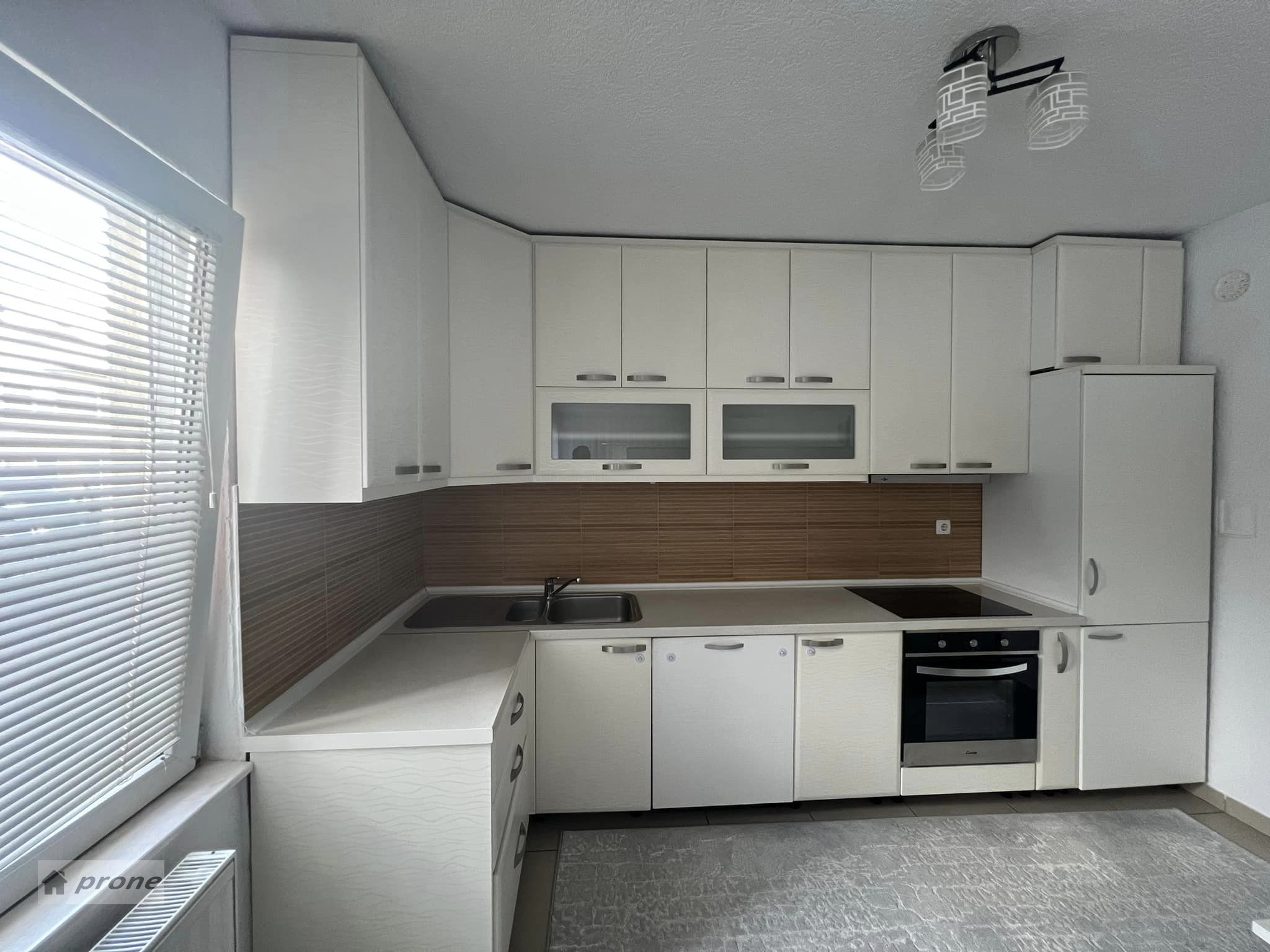 Shitet Shtepia – Prishtine