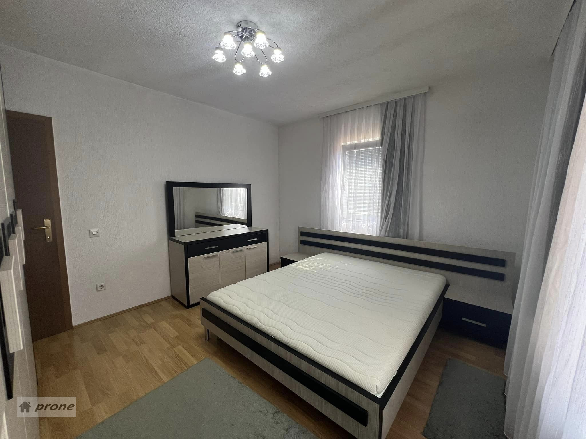 Shitet Shtepia – Prishtine